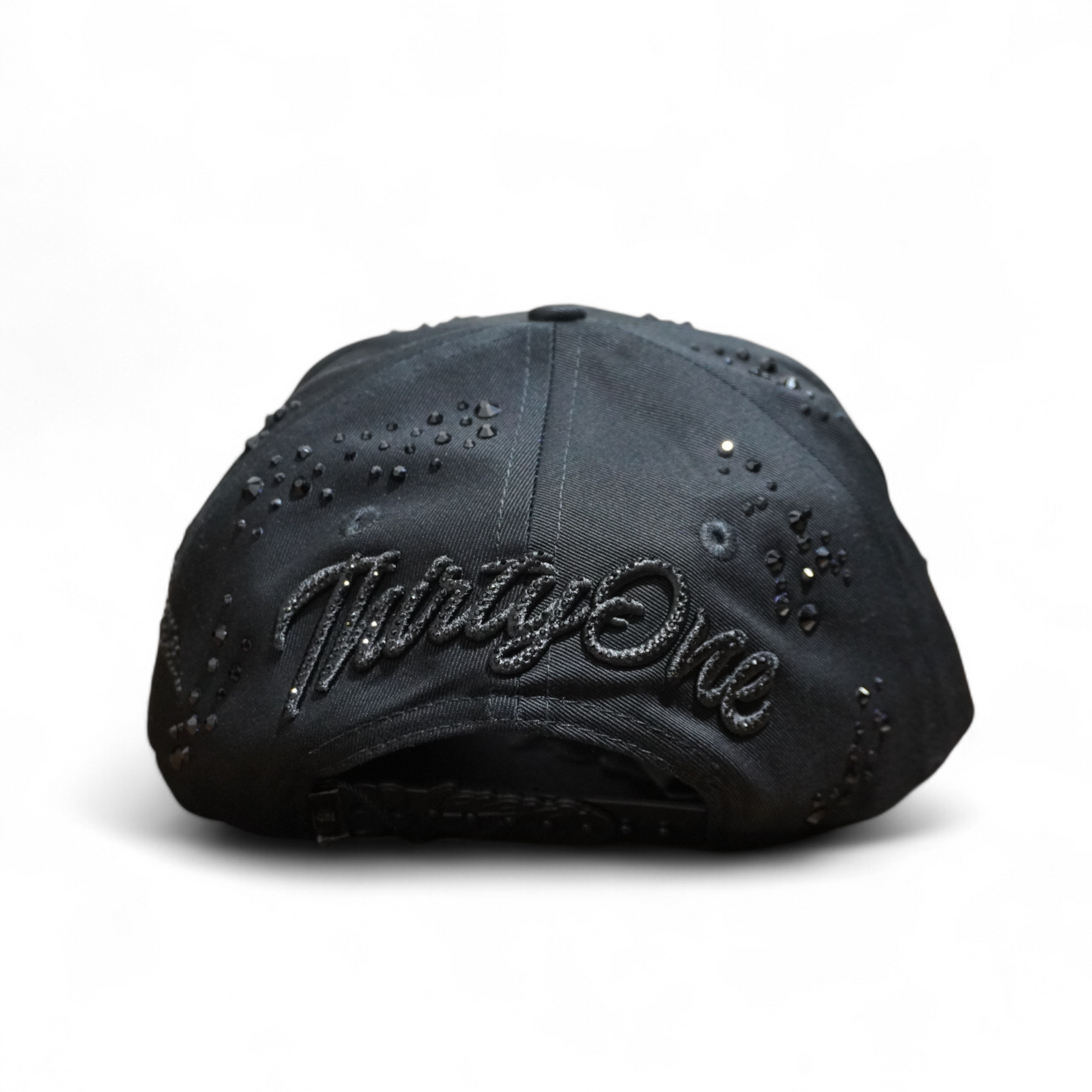31 Hats x El Mago “Total Black”