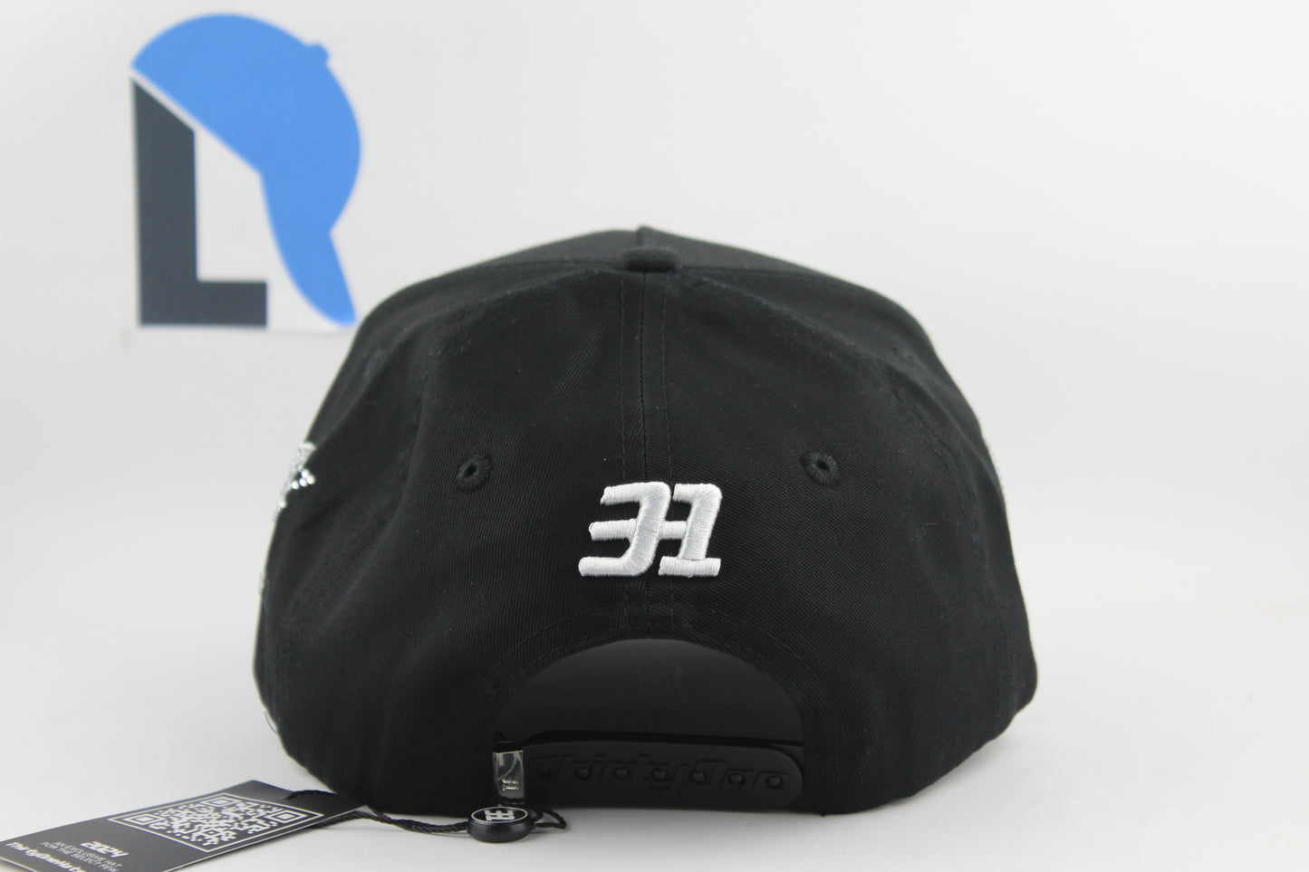 31 Hats NY Crystal White