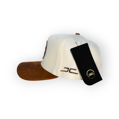 JC Beautiful disaster Happy Brown