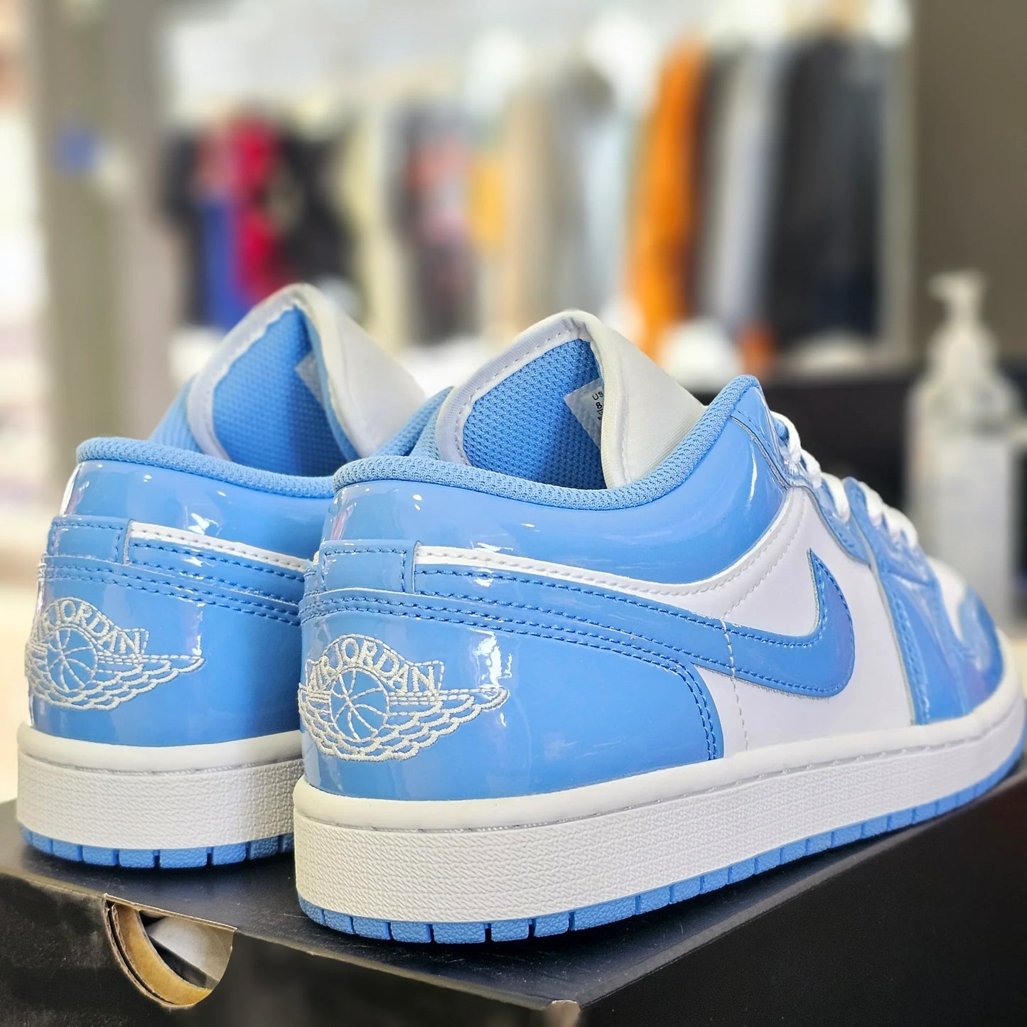 Air Jordan 1 Low SE White Blue