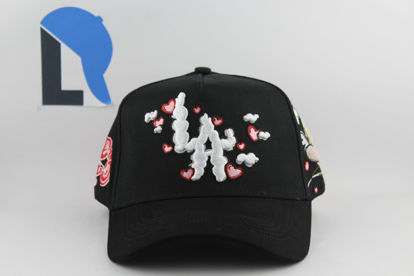 31 Hats Clouds San Valentín