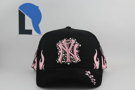 31 Hats Pearls In Love