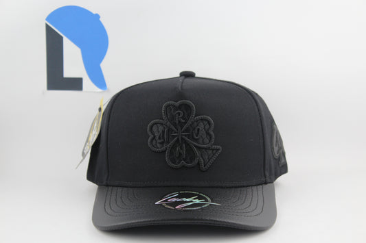 Iron Trendy Black Clasic
