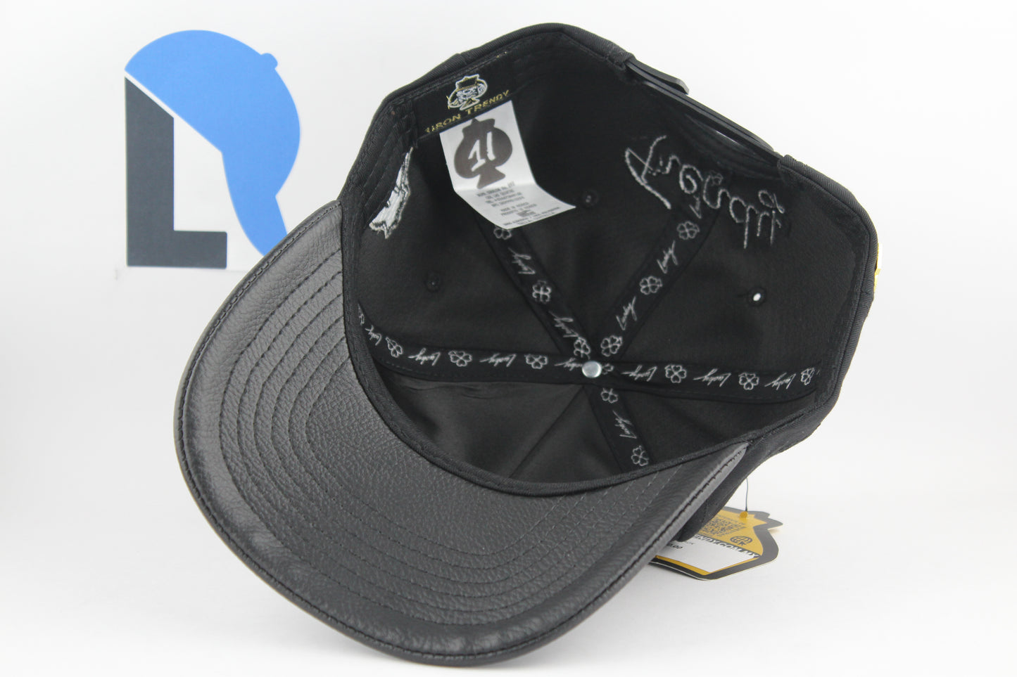 Iron Trendy Black Clasic