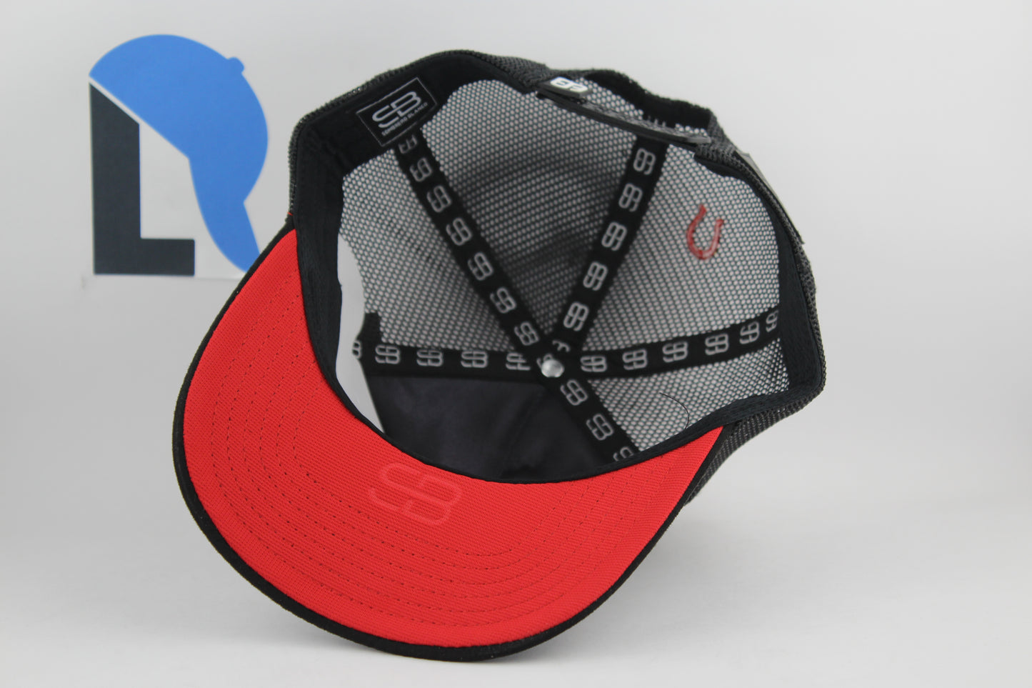 SB Horse Black