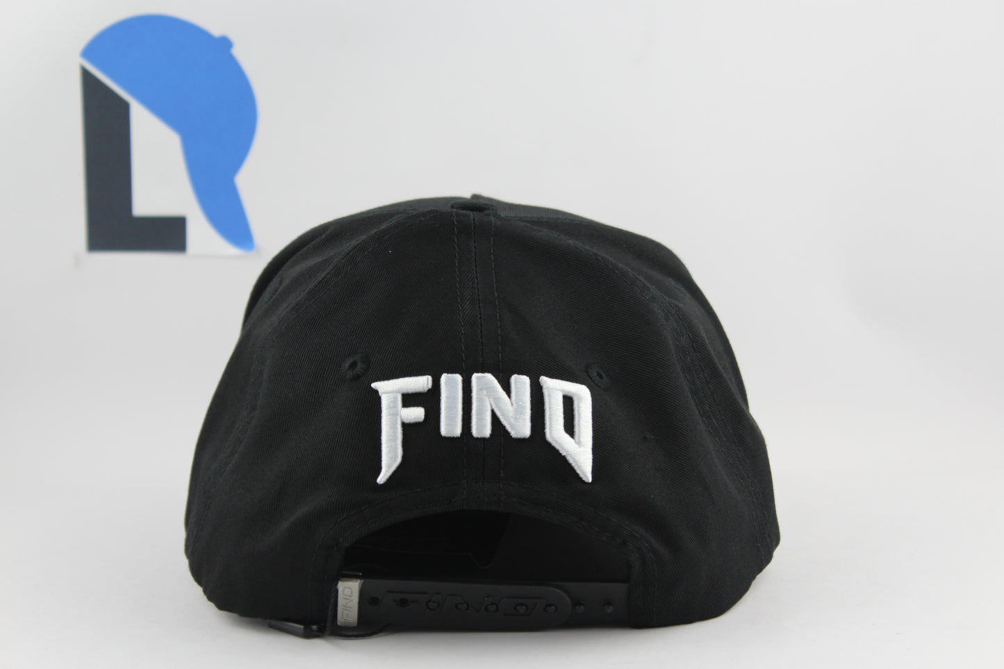 Fino x Europa Parches