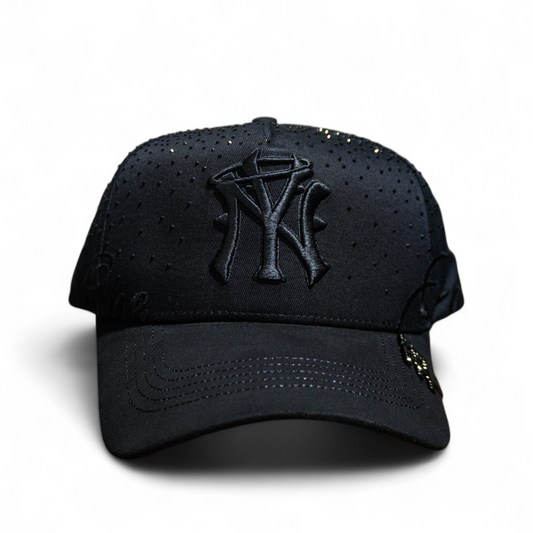 31 Hats Forever Black