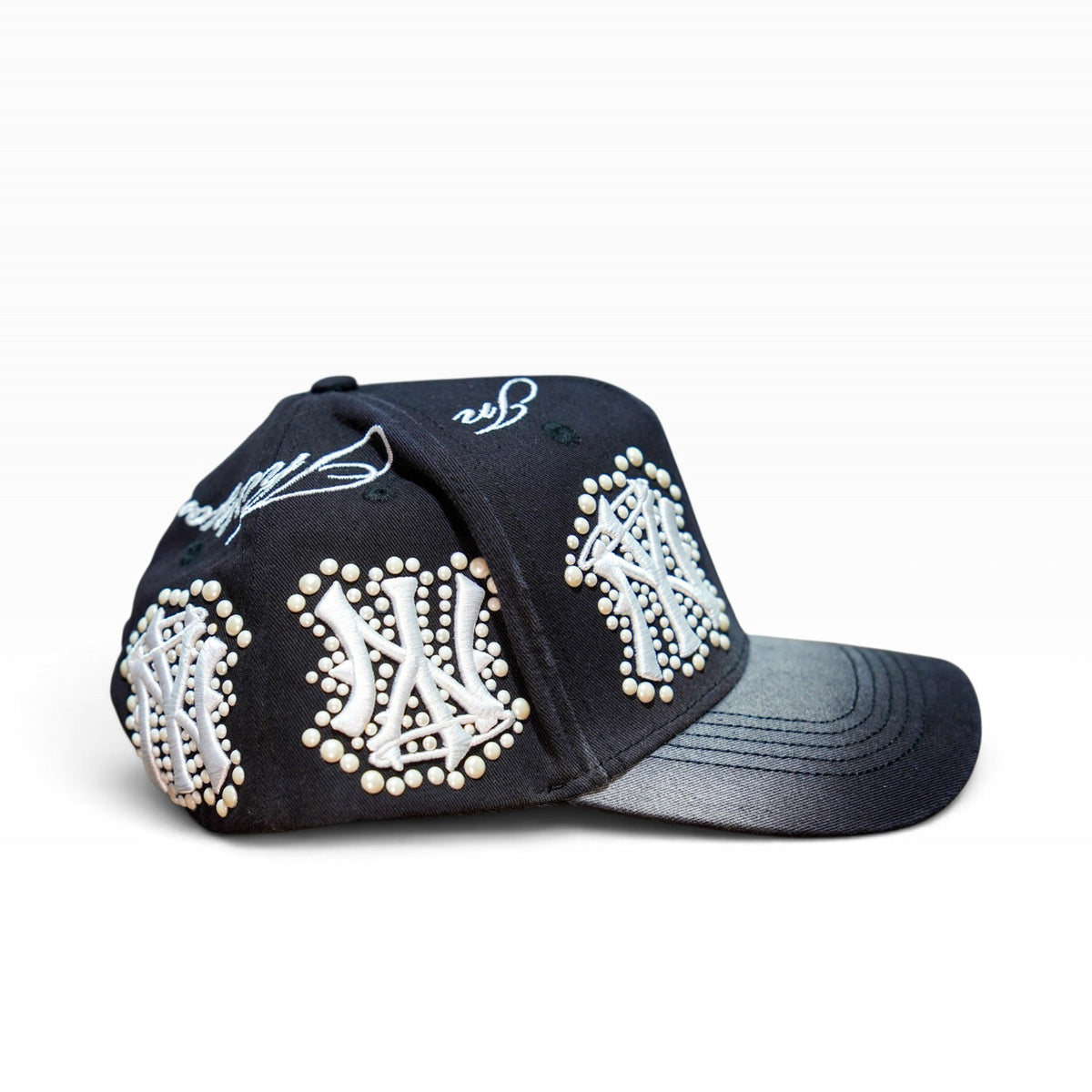 31 Hats NY Pearls Black