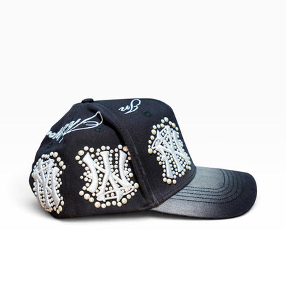 31 Hats NY Pearls Black