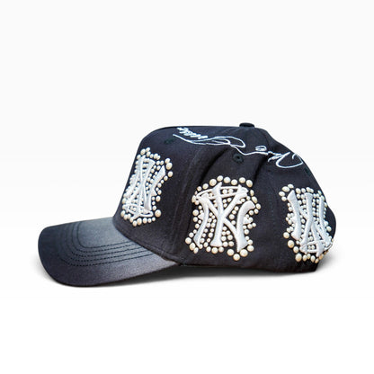 31 Hats NY Pearls Black